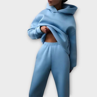 Talia - Trendy Sweatsuit