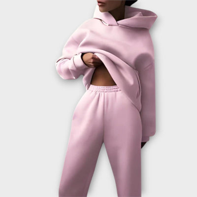 Talia - Trendy Sweatsuit