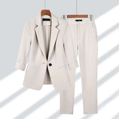 Angela – Timeless Blazer & Trousers Set for Effortless Confidence